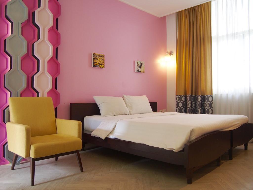 Retroasis Hotell Bangkok Exteriör bild
